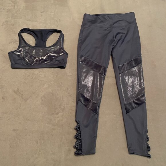 Justice (Mall Days) blue, size 8 leggings and size 28 sports bra. - Picture 1 of 11